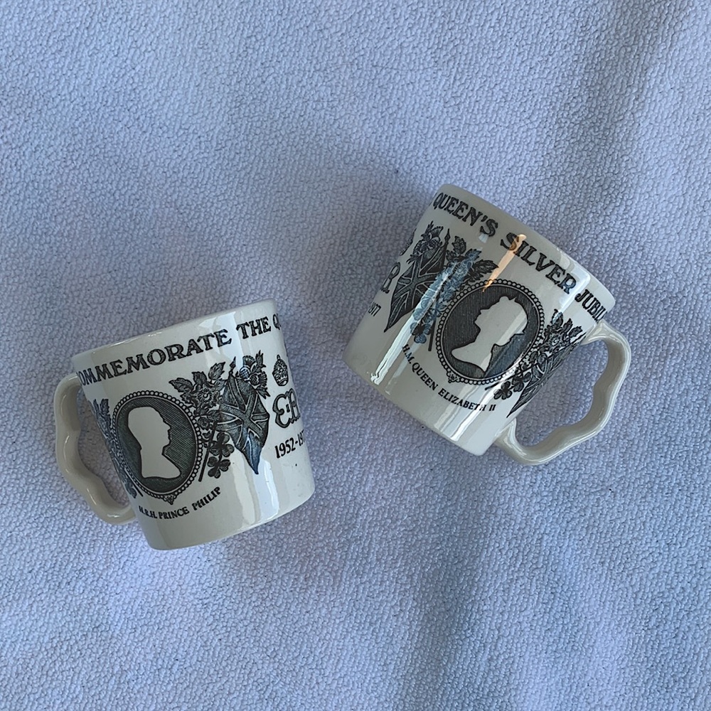 Queen Elizabeth II Silver Jubilee Tea Cups/Coffee Mug